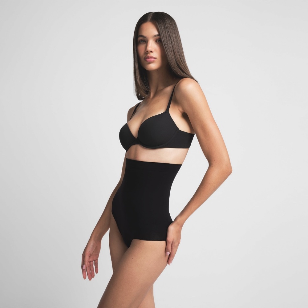 CORE SCULPT HIGH-WAISTED BRIEF